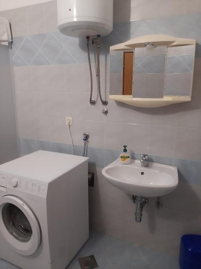 Apartments Ivanka Starigrad Paklenica Exterior photo