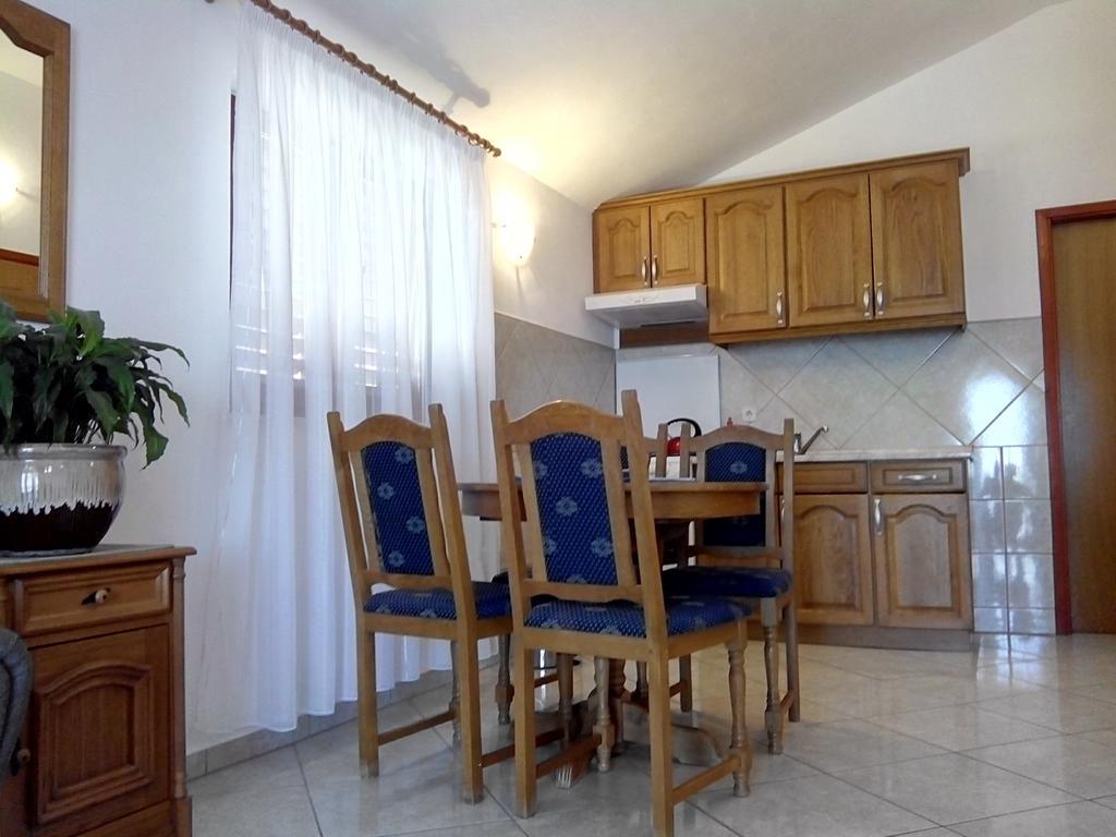 Apartments Ivanka Starigrad Paklenica Room photo